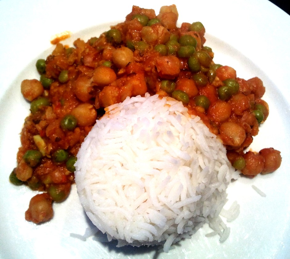Chickpea and pea curry