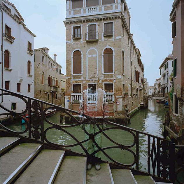 Phenomenon-Liu_Bolin_Lagoon_City_of_Venice_120x120cmAP_90x90cmAP_2010-12